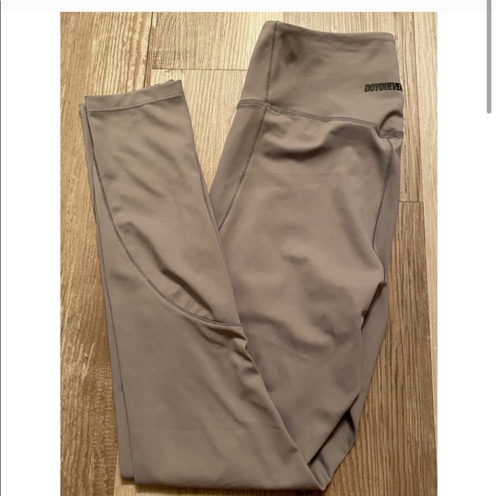 DOYOUEVEN leggings